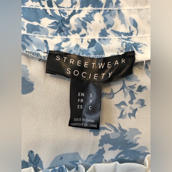 NWT Streetwear society Floral off the Shoulder Top - Picture 7 of 9